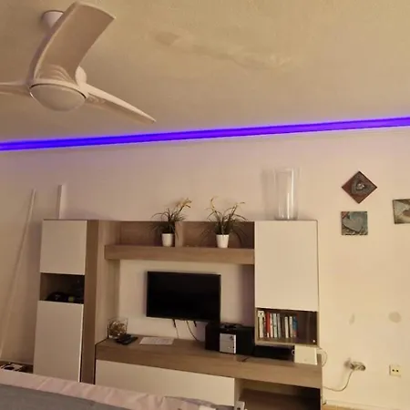 Appartement Jacaranda Mit Pool *