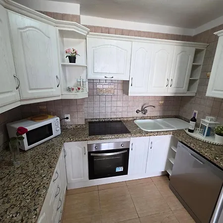 Apartment Jacaranda Mit Pool